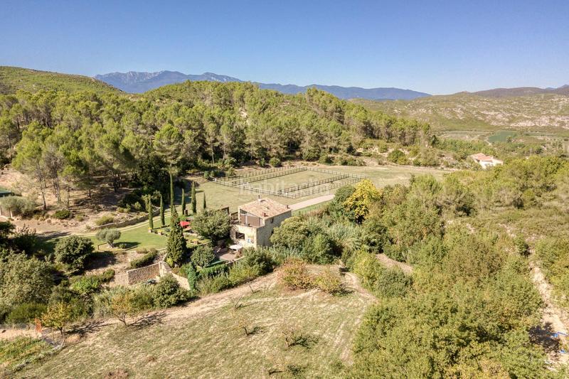 Foto d2dce2f2-35f0-4526-84db-c6cf4cb6d7be. Casale con riscaldamento parcheggio piscina in Boadella i les Escaules