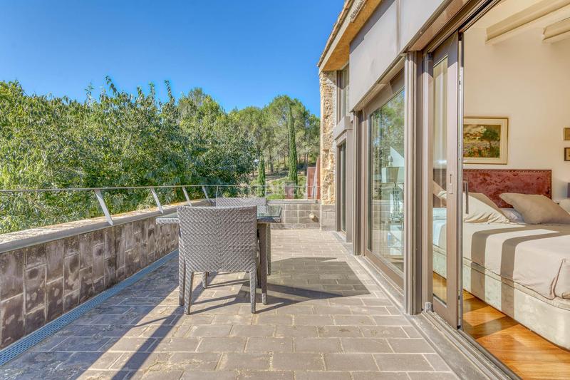 Foto ed28553f-b520-44c6-86ec-0242205a313e. Casale con riscaldamento parcheggio piscina in Boadella i les Escaules