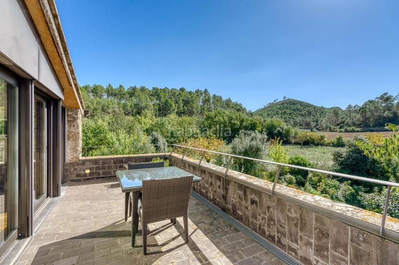 Foto f853ab19-7023-4b74-8e77-880aa1adb790. Casale con riscaldamento parcheggio piscina in Boadella i les Escaules