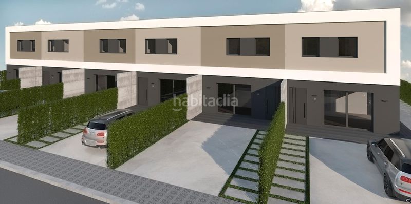 Foto 90b0d671-9f16-4833-81bb-1130fbc7a300. Casa adossada amb calefacció aparcament a Navata
