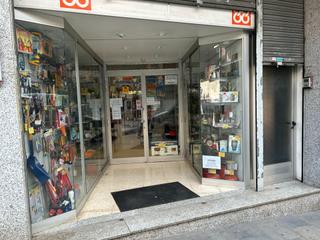 Affitto Locale commerciale  Circumval.lacio. Gran local comercial en badalona de 225 m2 en venta o traspaso d