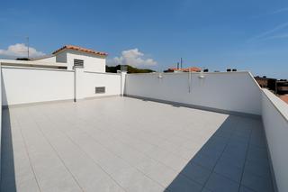 Piso en L´Estany. Piso de 60m con balcón  terraza de 44m  trastero y plaza de gara