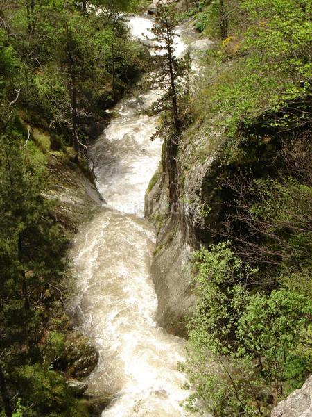 Foto 3970f1dc-86d7-4a81-a21b-0fb325b393c8. Edificio  hotelero , girona en Setcases