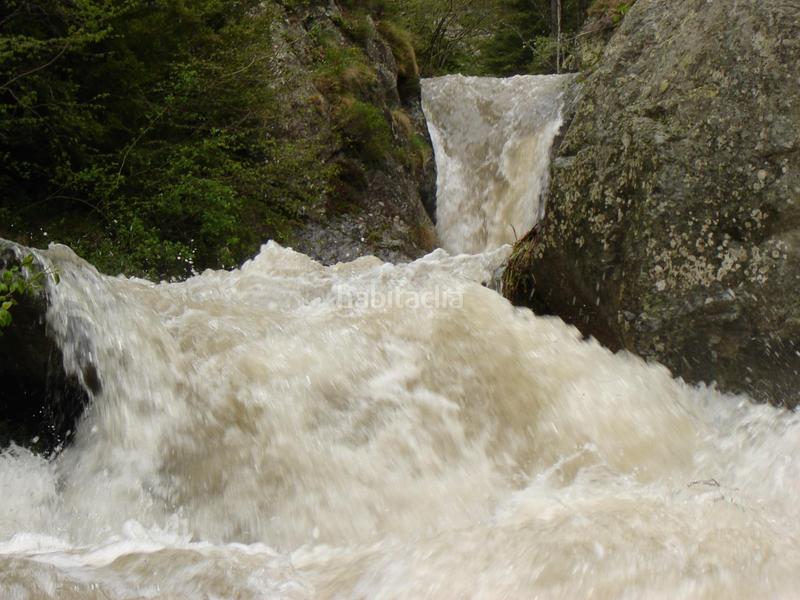 Foto 673d5ea4-b9ba-4237-8e67-669fd46fcc02. Edificio  hotelero , girona en Setcases