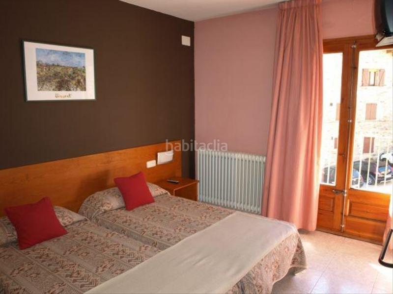 Foto 690b7036-80c6-43d3-859b-f78caa1fe893. Edificio  hotelero , girona en Setcases