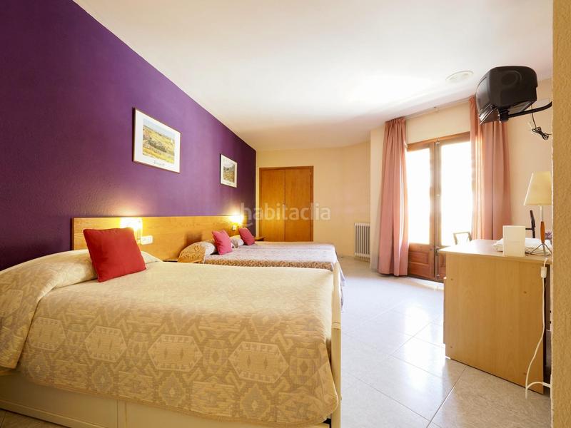 Foto 968b294c-a0e2-4ff1-856b-18d38482679c. Edificio  hotelero , girona en Setcases