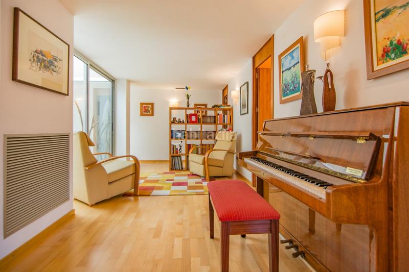 Foto 5c28777f-4a3d-4848-be4b-a0deae511996. Appartamento con riscaldamento in Eixample-Horta Capallera Figueres
