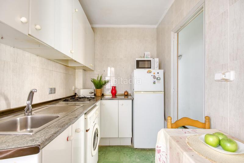 Foto 7f74700a-9e85-45dd-b26c-d9872384202f. Edifici a Centre Roses