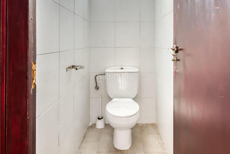 Foto abeb7446-04ae-444e-8956-19c810bf9134. Edifici a Centre Roses