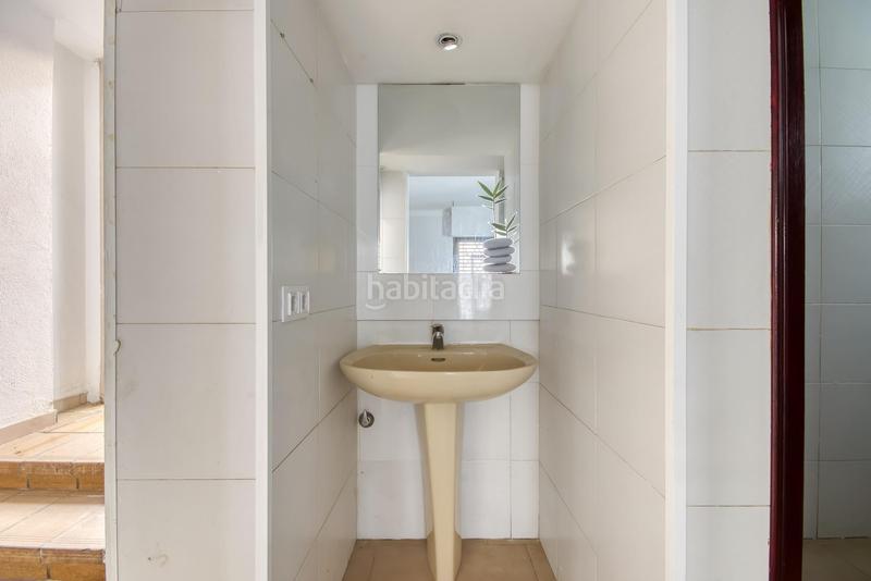 Foto 6b1c2f5d-1745-4155-8c13-fc158d65a2ae. Casa edificio de 3 plantas en pleno centro en Centre Roses
