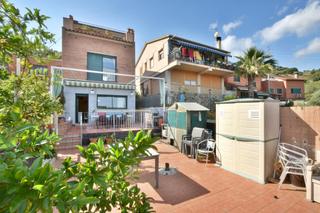 Casa en Singuerlín. Casa en venta en singuerlin, santa coloma de gramanet