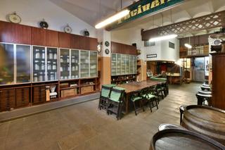 Lloguer Local Comercial  Carrer rafael campalans de. Se alquila  local comercial  junto a mercado collblanc