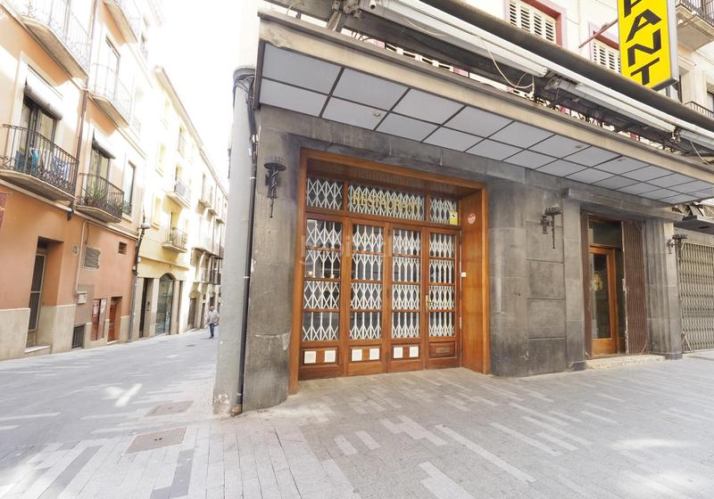 Foto 3e8aef99-6501-4cc6-95ea-5ca660ba2343. Alquiler local comercial restaurante en pleno centro de la ciudad en Figueres