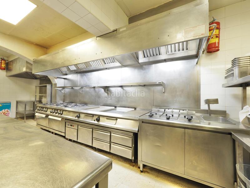 Foto 5a6b2fd7-d790-4898-a9b4-6d7c1ccef2bf. Alquiler local comercial restaurante en pleno centro de la ciudad en Figueres