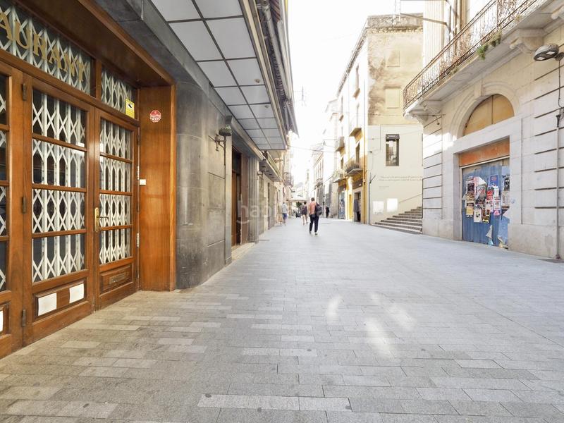 Foto fde204d1-dbb8-479d-9241-24a81fcaa38a. Alquiler local comercial restaurante en pleno centro de la ciudad en Figueres