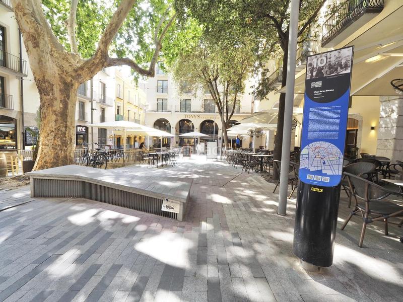 Foto 804fffc1-63b1-4756-b3b3-7155650dabf4. Location local commercial dans Centre Figueres