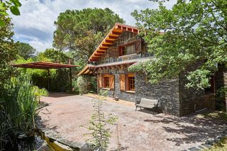Casa in Calle la muntanya de baix  41. Oportunidad  exclusiva  693 m2 construidos, singular propiedad e