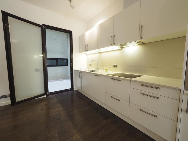 Foto 8b4640e2-119f-4e27-8ce5-9714a086b20c. Apartament amb calefacció a Eixample-Horta Capallera Figueres