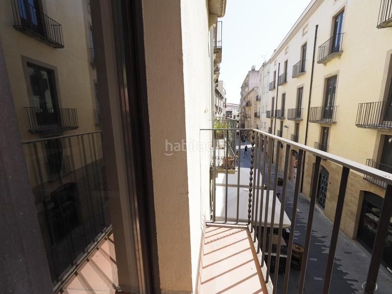 Foto ab6d7545-a262-49d1-ae10-615a87fc5cd0. Apartament amb calefacció a Eixample-Horta Capallera Figueres