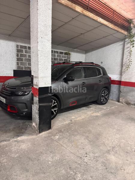 Foto 76cca2ad-5d21-4b2c-9a8e-e72b5a1b6df4. Autoparkplatz in El Raval Santa Coloma de Gramenet