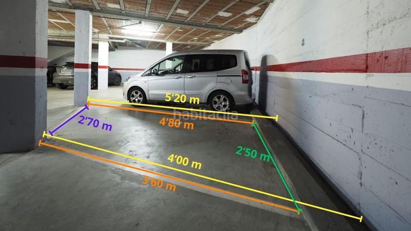 Foto e804b6a3-8e17-4a15-b2aa-e5c69702d6f0. Aparcament cotxe a Centre Roses