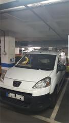 Car parking in Carrer d'Aragó 441