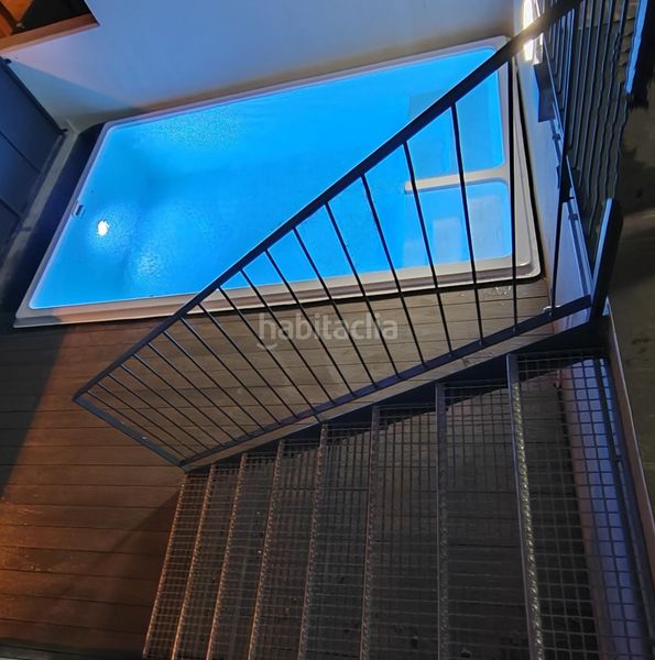 Foto 7aed23b4-b4b4-493e-a976-759e31cc1b27. Pis amb piscina a La Font d´en Fargues Barcelona