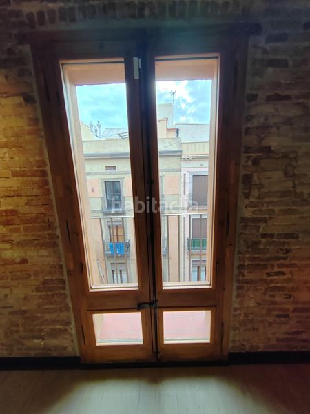 Foto a5cb0374-75a0-46be-b7bc-394cb41375d1. Pis a Gòtic Barcelona