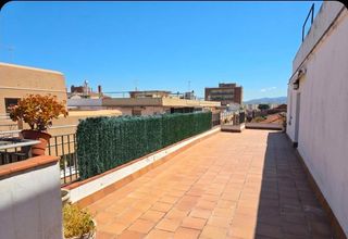 Ático en Centre-Cordelles. Exclusivo ático en cerdanyola del vallès con amplia terraza