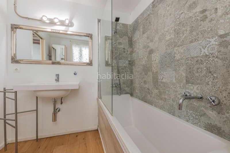 Foto f5632567-9168-4f6e-bd0c-2d728bd50ade. Pis a Raval Barcelona