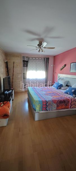 Foto 5f65dc02-e0c5-4be6-b332-402212916e83. Casa amb calefacció aparcament a Migjorn Reus