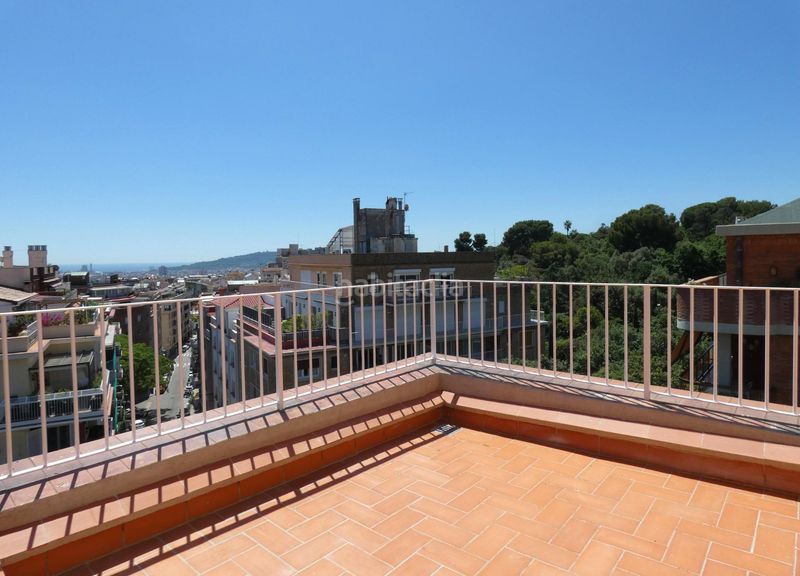 Foto 7fd34d0e-0e7c-433d-8e62-7416735ff57a. Alquiler ático espectacular áticodúplex de 236m2 con vistas panorámicas en sant gervasigalvany en Barcelona