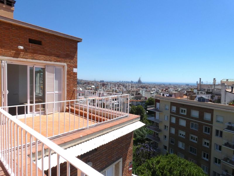 Foto 8b3e412f-10bb-419a-a814-e7153e475bef. Alquiler ático espectacular áticodúplex de 236m2 con vistas panorámicas en sant gervasigalvany en Barcelona