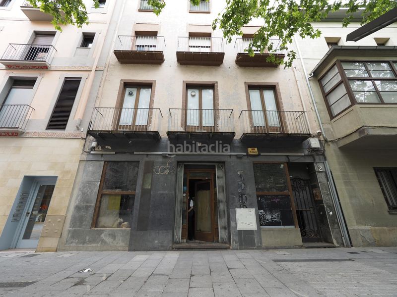 Foto 87828c21-dbea-4c1a-b9fb-5d6ef54984f5. Edificio in Olot