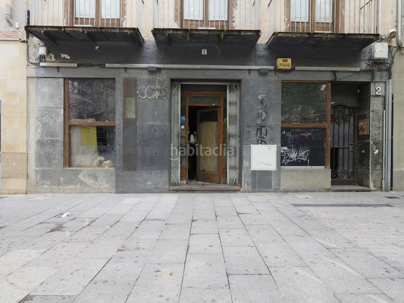 Foto 8c9c61a5-ff9e-47a3-9a4e-7c6bb36becc6. Edificio in Olot