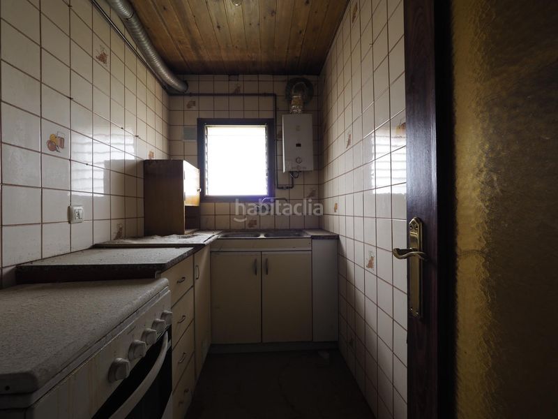 Foto 8dd29164-51a6-4c5b-be3d-6725f1c91193. Edificio in Olot