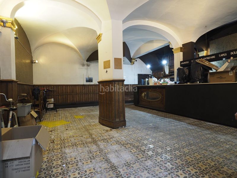 Foto d3152c82-23bc-406a-b77b-040aaa05dfb0. Edificio in Olot