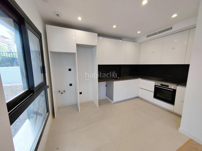 Foto 5cf03016-2f71-41b0-a1b9-e9a8d68eb05e. Piso en passeig maragall 291 piso con piscina privada de 171 m2 52 m2 de superficie exterior y 119m2 construidos. en Barcelona