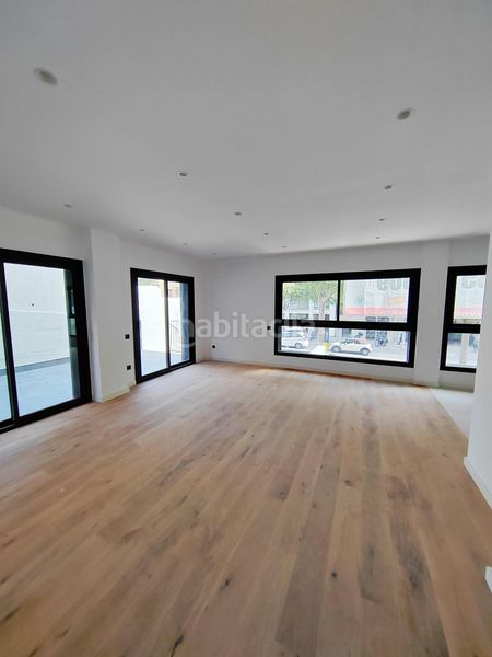 Foto a98ea302-30f6-4124-ab39-e79c07fdb3b5. Piso en passeig maragall 291 piso con piscina privada de 171 m2 52 m2 de superficie exterior y 119m2 construidos. en Barcelona