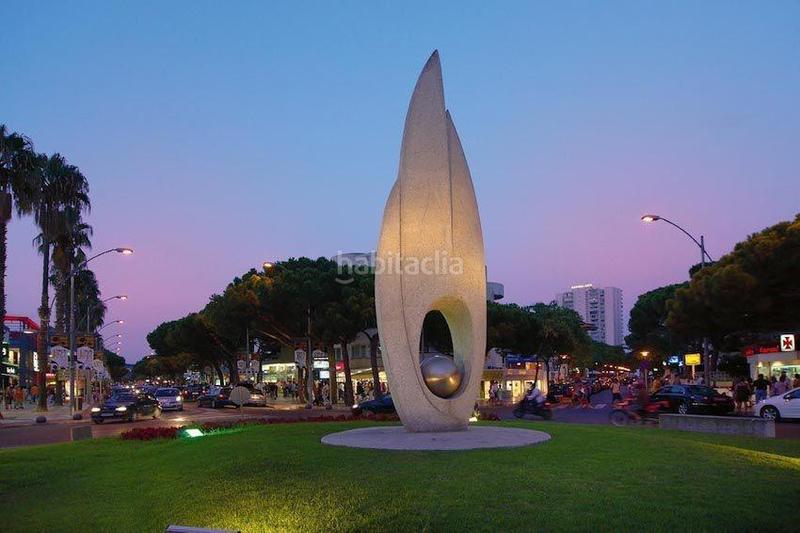 Foto 96a64a8f-5f87-4a94-8d3b-30760529f389. Local comercial a Centre-Platja Platja d´Aro