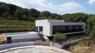 Casa en Calle calle roca tosa 49. Casa de obra nueva en la costa brava ideal como primera o segund