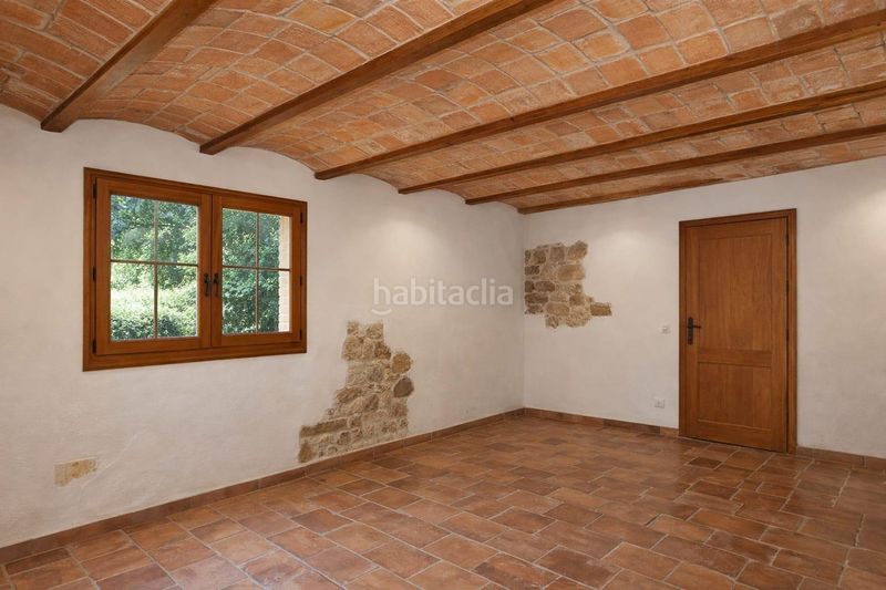 Foto cc8e77f2-d9be-4fbe-b38b-53f38fd53e79. Masia a Caldes de Malavella