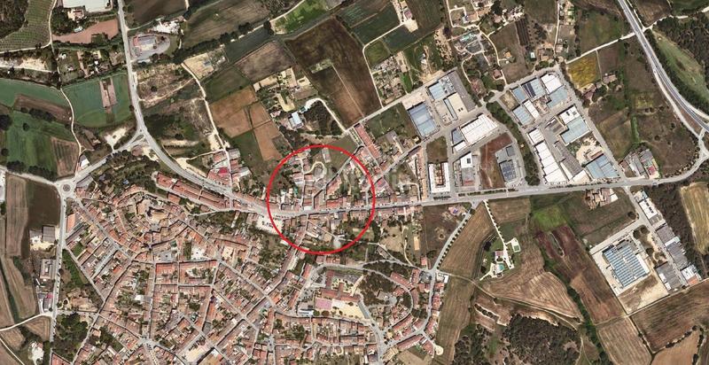 Foto 2ac45cb0-648a-4ba8-938a-3aece30f8ee6. Edificio in Llagostera