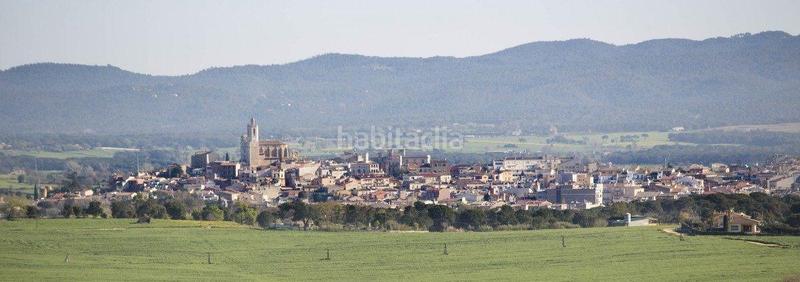 Foto 53a33650-bf31-43ef-80fc-f6bb9667a932. Edificio in Llagostera