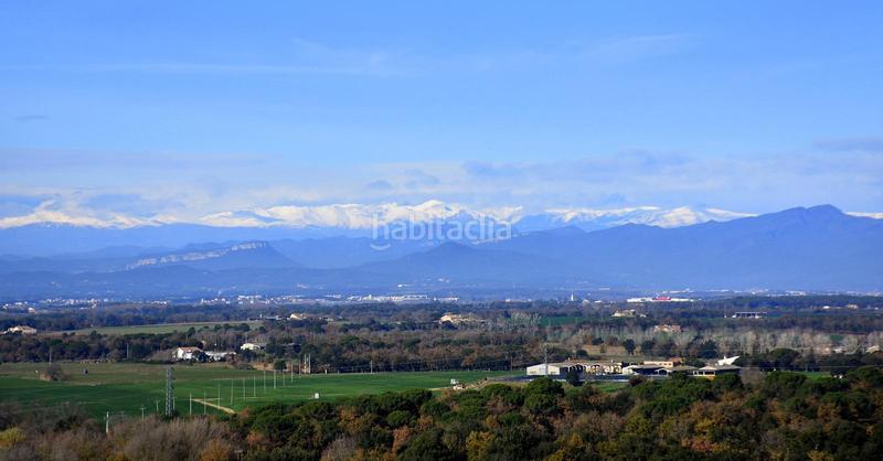 Foto a9ab27c0-c974-4730-9f1f-e45b9026cbe6. Edificio in Llagostera