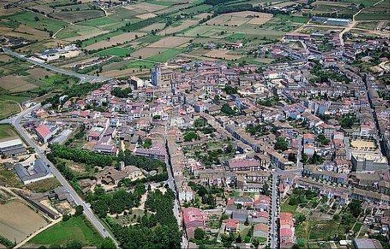 Foto d5d8d0c9-55c7-4aea-988e-3adb204aaf75. Edificio in Llagostera