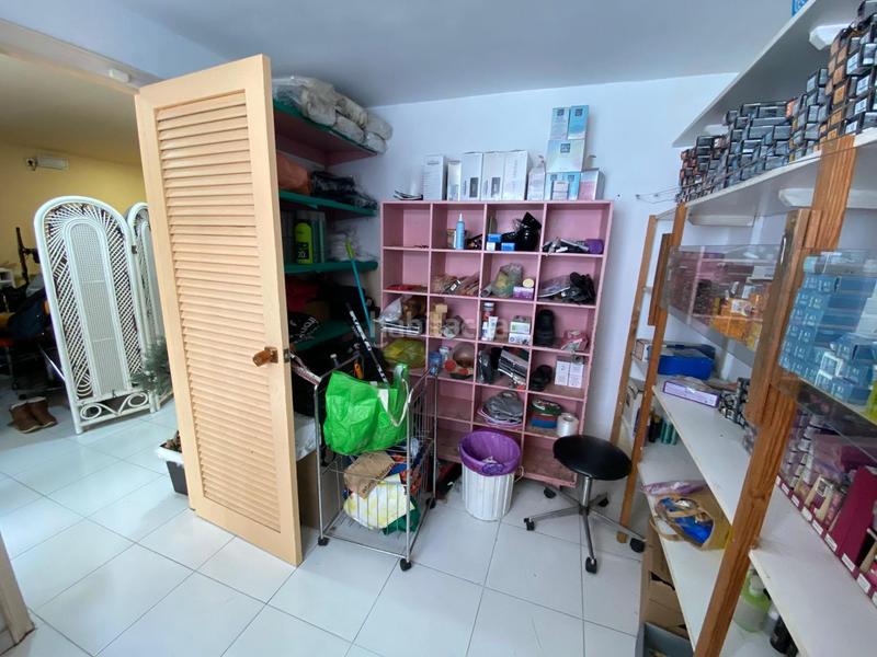 Foto 61f87807-8802-4cdc-80a6-8c6b63a00d52. Alquiler local comercial alquiler de local en las galerías neptuno de platja daro en Platja d´Aro