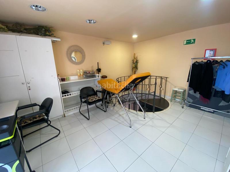 Foto 8715bfb3-c386-4024-af67-aa8bd5118cd4. Alquiler local comercial alquiler de local en las galerías neptuno de platja daro en Platja d´Aro