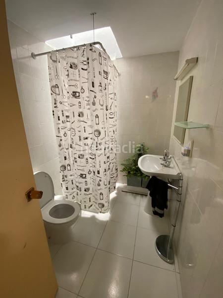 Foto 8d64293d-9e1c-487b-b600-d8ef83373cee. Alquiler local comercial alquiler de local en las galerías neptuno de platja daro en Platja d´Aro