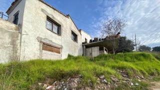 Maison jumelée  Carrer can semi. En venta 2 casas apareadas a reformar  castell daro  costa brava